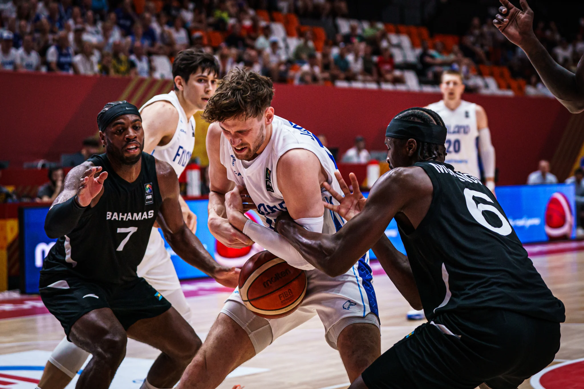 Hace de estrella, pero Finlandia sucumbe en el preolímpico: “Es peligroso…”