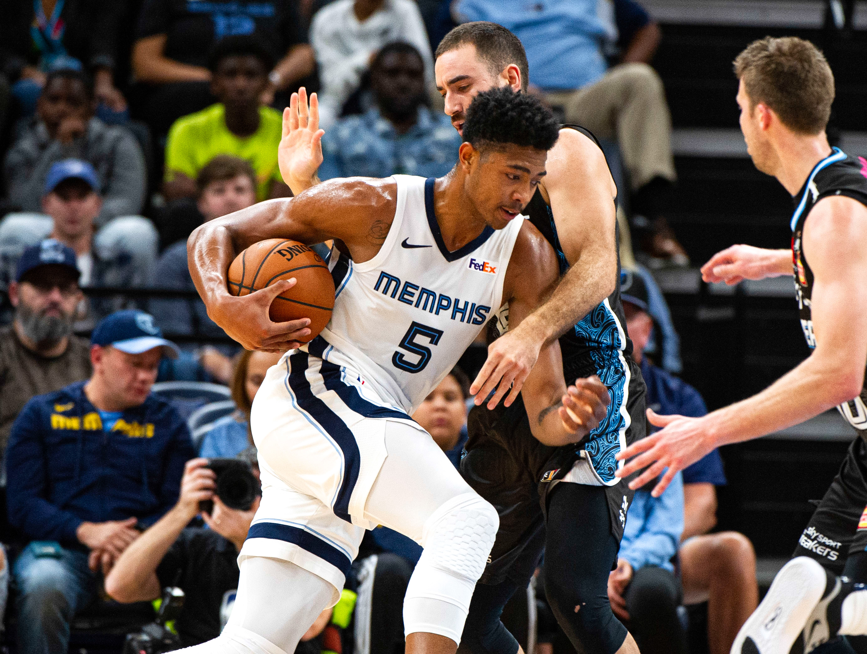 ¿Dónde está Bruno Caboclo? No fue a la presentación del Partizan