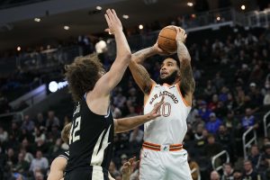 No encuentra equipo en la NBA y no descarta su retirada