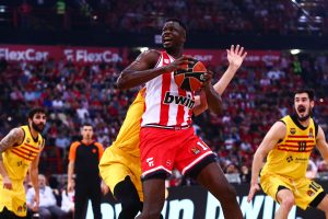 Problema importante para Olympiacos: hasta cuatro meses puede estar fuera