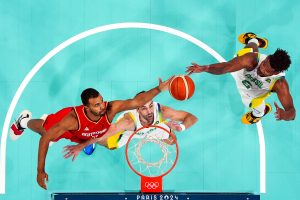 Presentado en el Real Betis por sorpresa sin haber sido anunciado como fichaje oficial