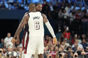 ¡Steve Kerr pulsa el botón! Durant, titular en la final ante Francia