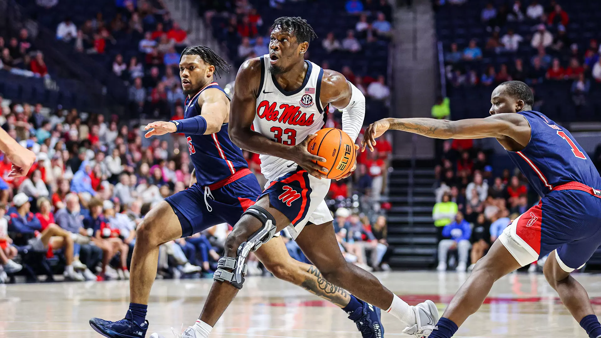 ¿Quién es Joshua Mballa, el fichaje de Palencia a prueba un mes?