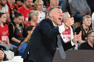 Jasikevicius sobre la presión: “los jugadores están ganando millones”