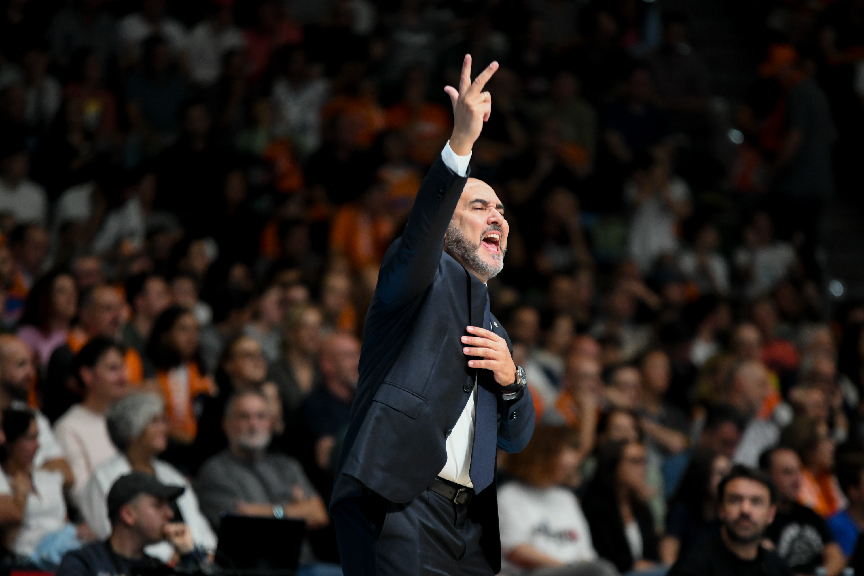 Chus Mateo explica los “errores infantiles” del Real Madrid