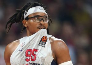 Baskonia viral: Laso come mejor en Vitoria, enorme bandera y Moneke no erró un disparo