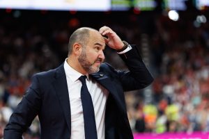 Terrible semana para Chus Mateo: “Se avecina un momento duro”