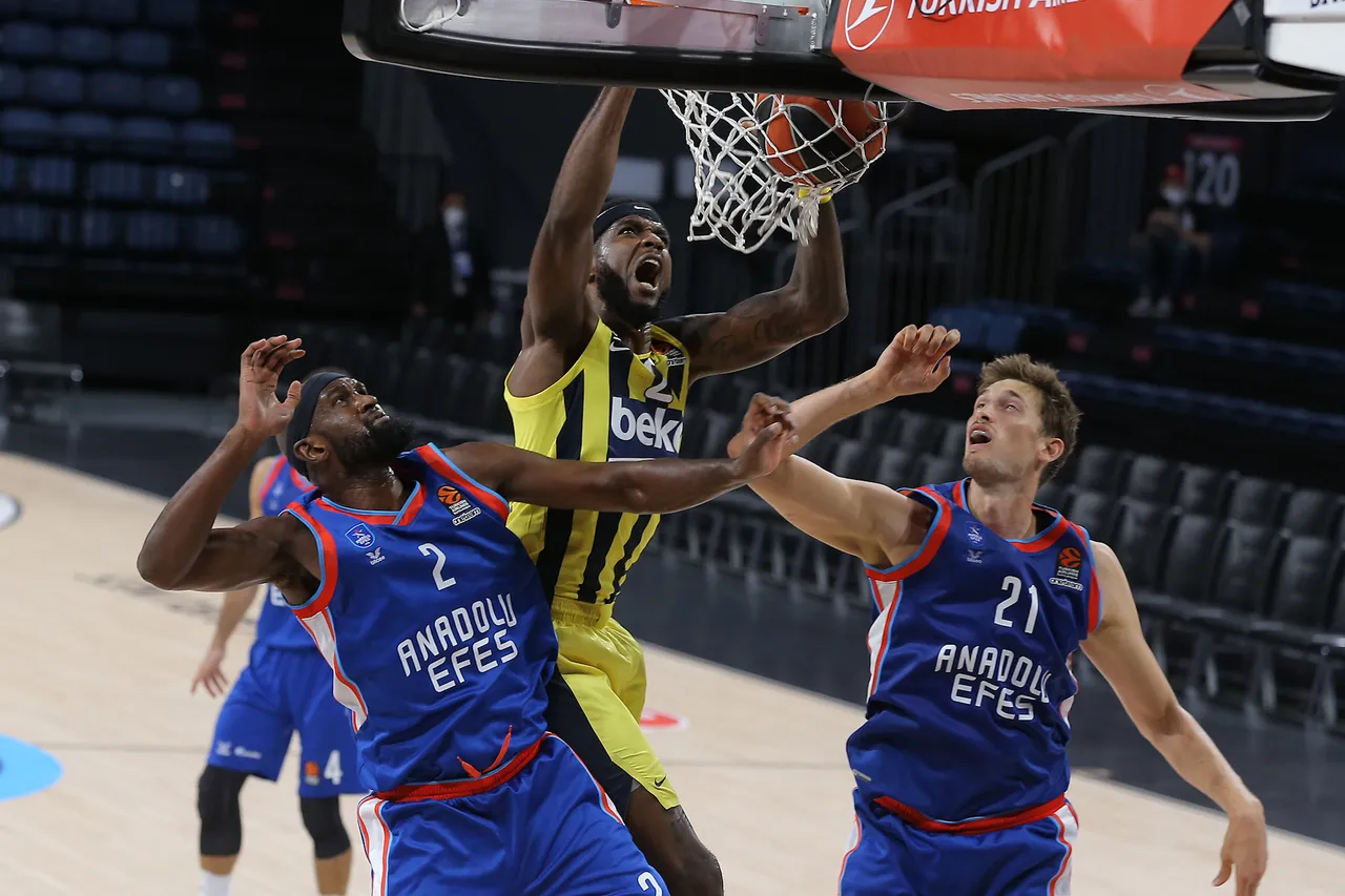 Hiopos Lleida consigue por fin el fichaje del pívot deseado