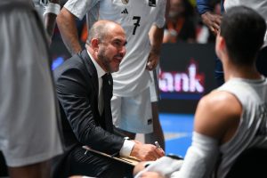 “Necesitan su tiempo”: Chus Mateo defiende a sus nuevos fichajes