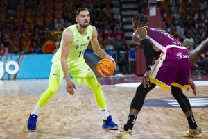 ¿Qué sucede con Tomas Satoransky en el Barça Basket?