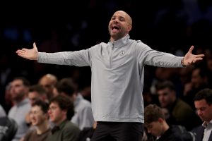 El cachondeo de los fans de los Nets con Jordi Fernández: “Haría milagros conmigo”