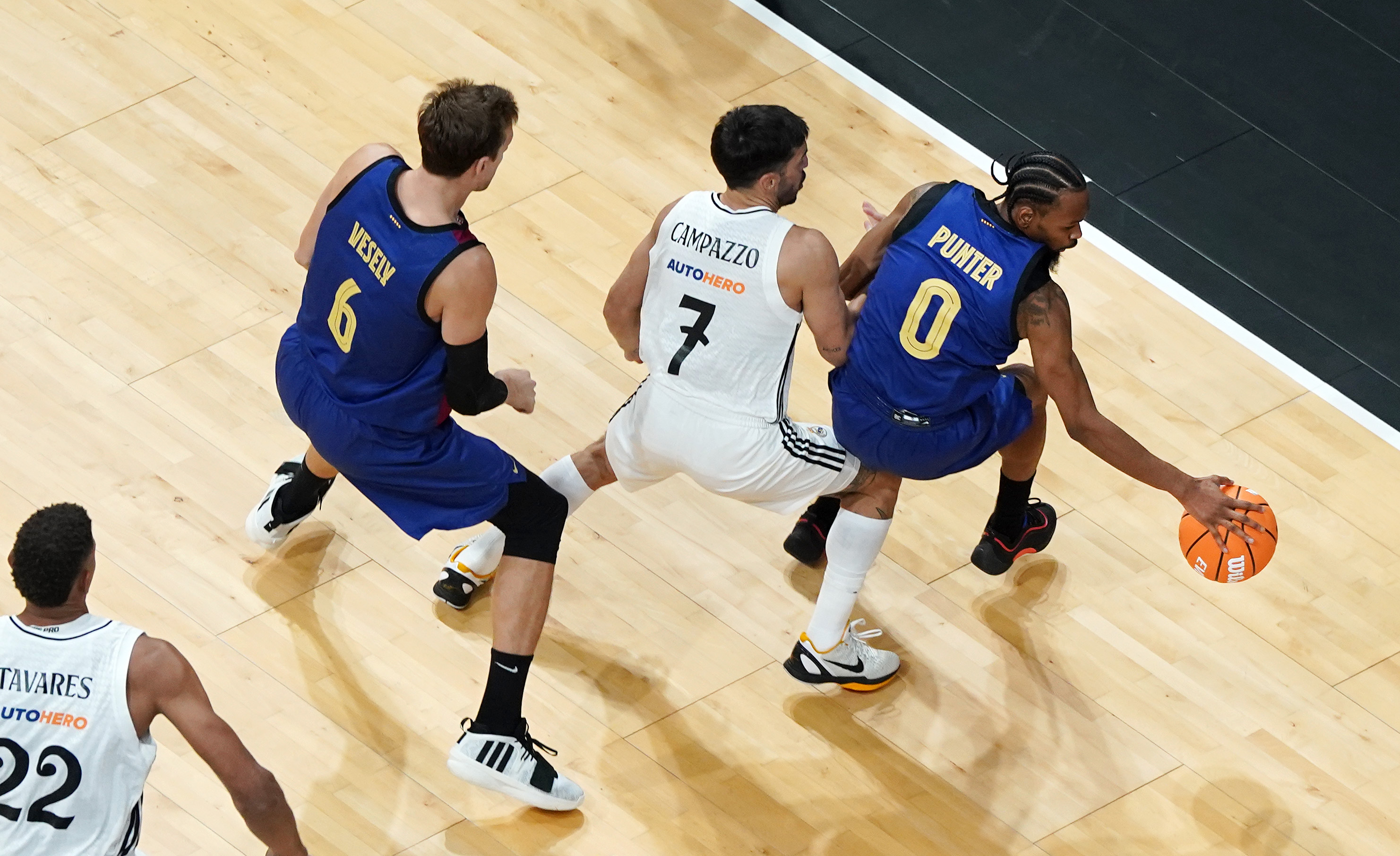 Jan Vesely y Kevin Punter comparten un “amor” especial