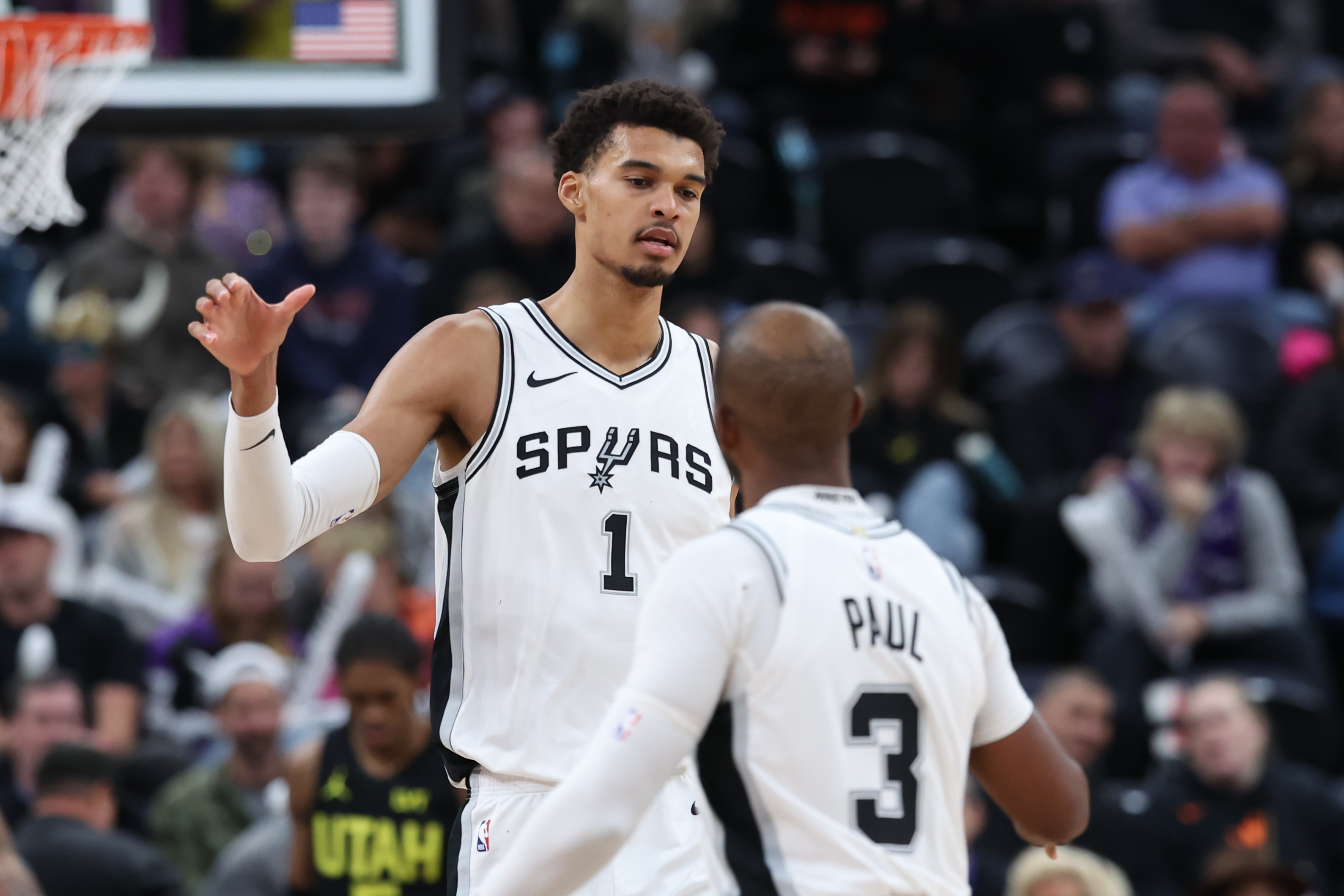 Wembanyama tiene pasión por la lectura y fue invitado a un curioso club de los Spurs