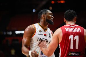 Un pívot de Toronto Raptors es el objetivo número uno de Fenerbahce