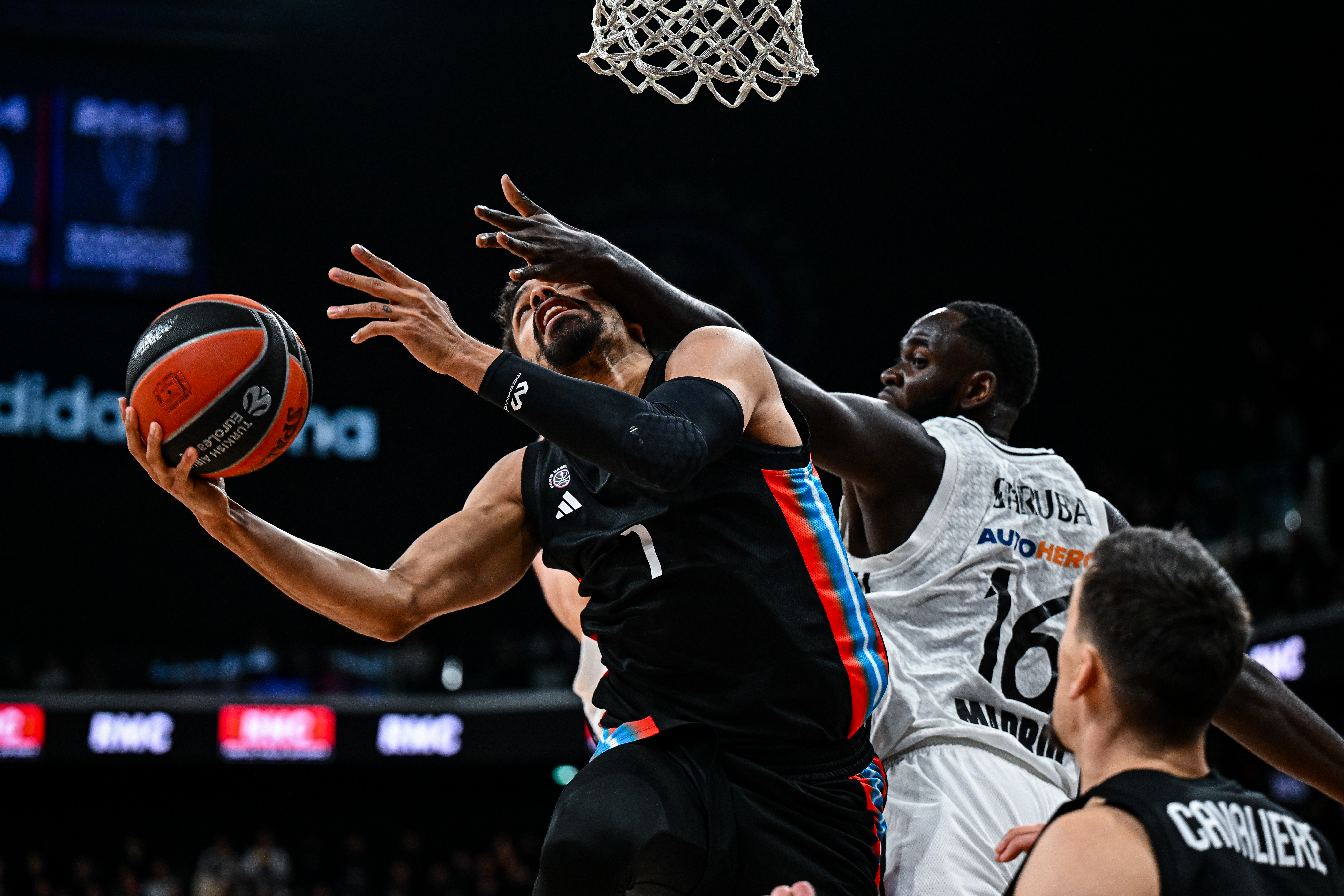 Chus Mateo y el Real Madrid tienen un plan para Usman Garuba