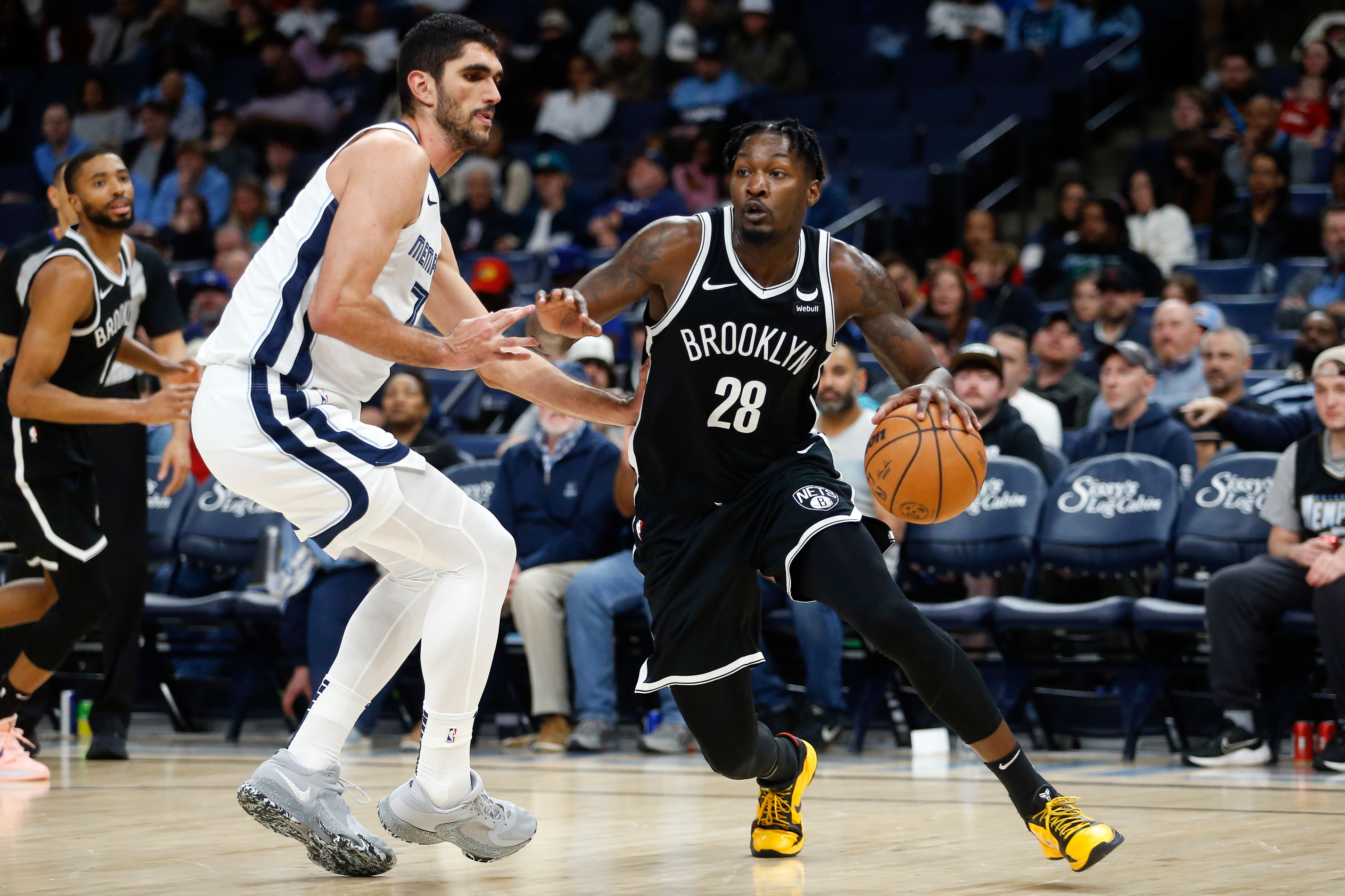 Santi Aldama podría tener de compañero a uno de los mejores tiradores de la NBA