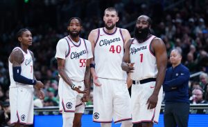 Rumores NBA: el traspaso a cuatro bandas que le daría a los Clippers el pivot que buscan