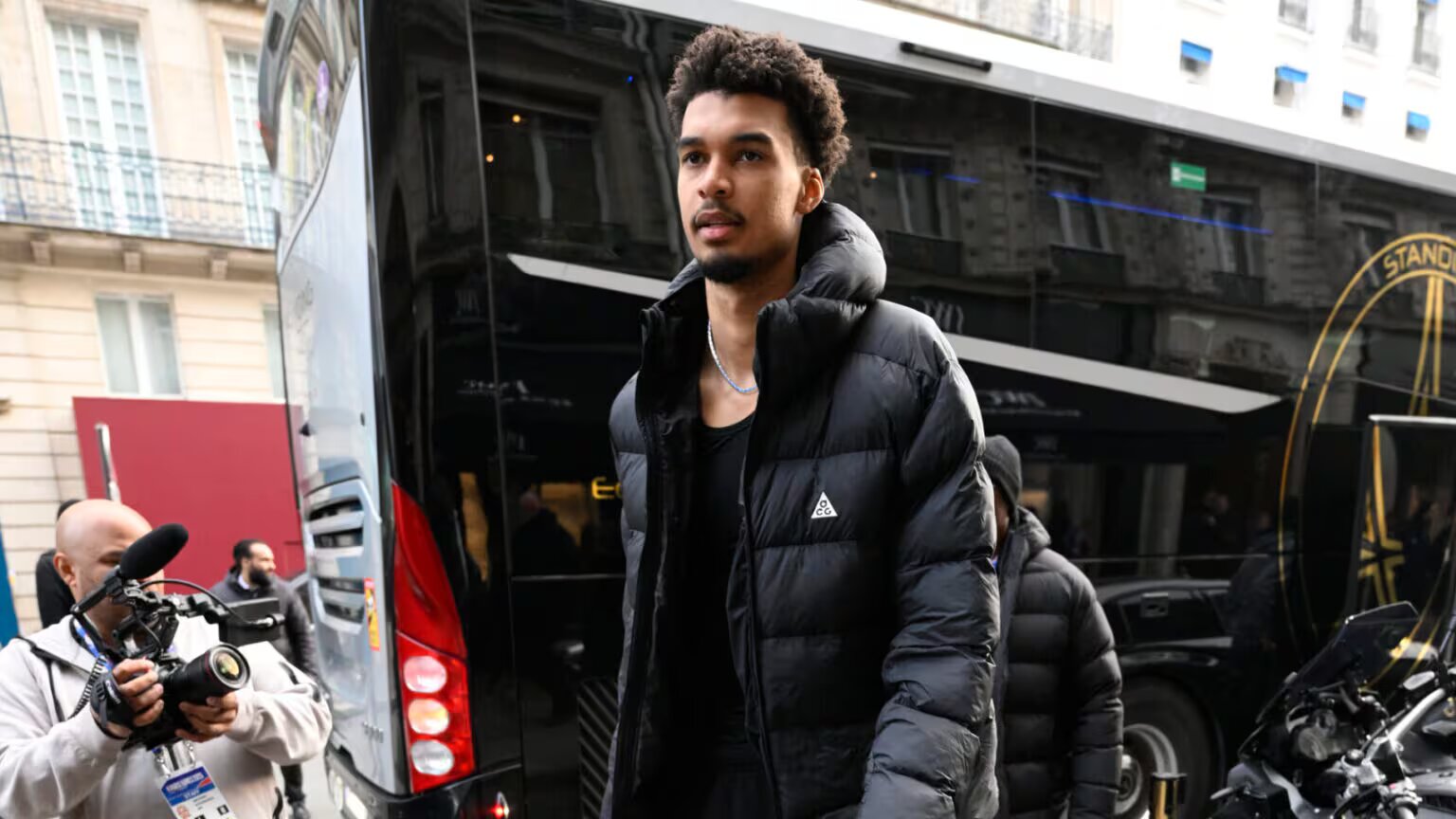 La NBA se muda a París: Wembanyama fue recibido como una celebridad mundial