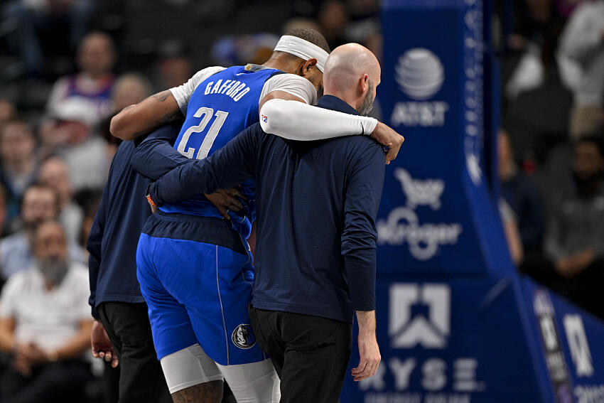 La maldición de Dallas por traspasar a Doncic: ¿Quién jugará de pivot?
