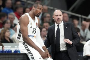 Chus Mateo tiene que apagar el fuego: “No entiendo los rumores”