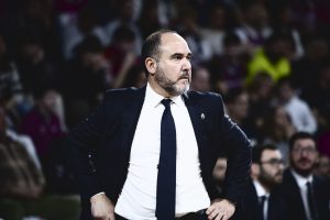 “Justo, pero va a estar” Chus Mateo se pronuncia sobre Musa y la lesión de Deck