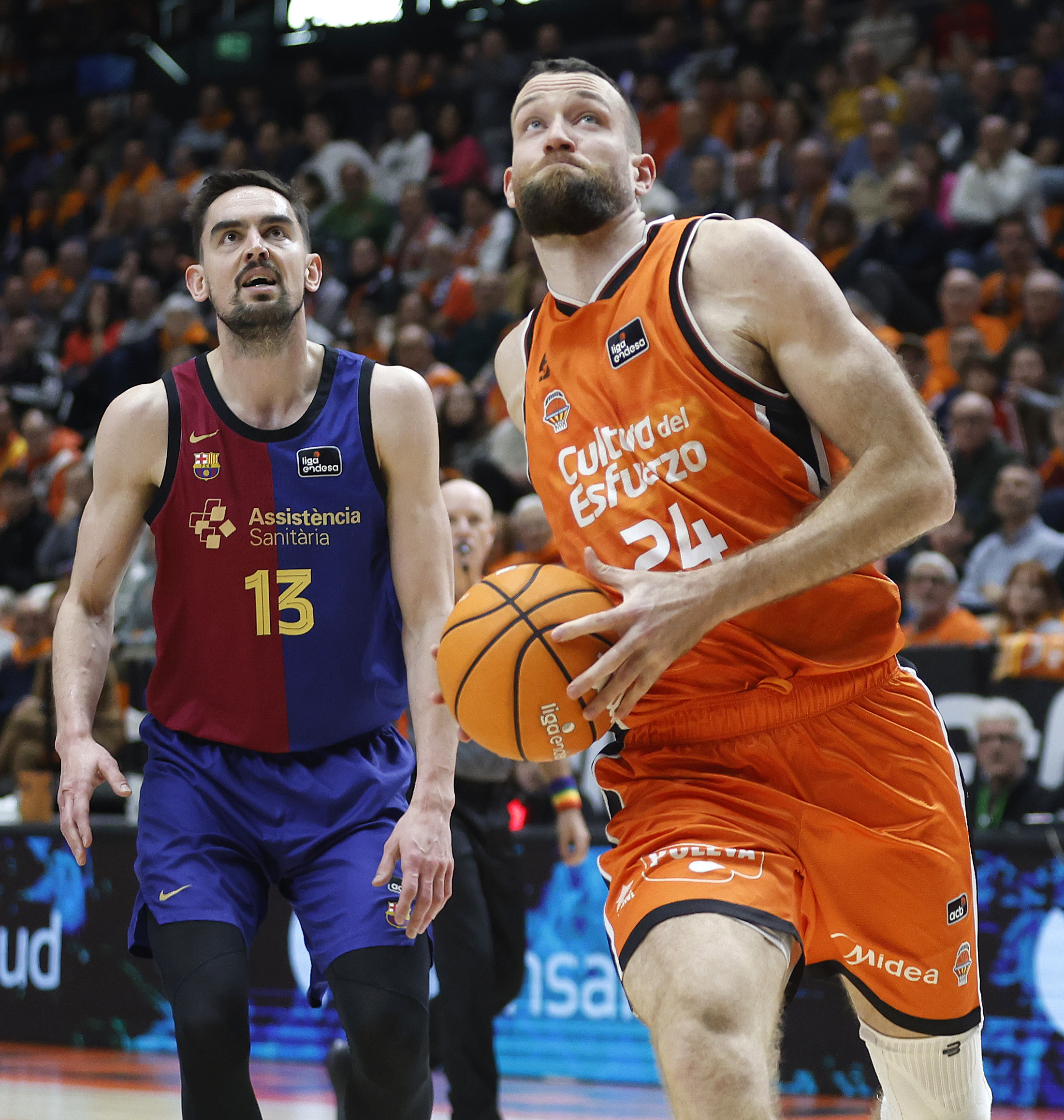 La oferta que hizo a Matt Costello abandonar Baskonia por Valencia Basket