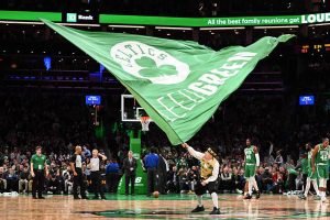 Quién es y cómo obtuvo su fortuna Bill Chisholm, el nuevo dueño de los Celtics