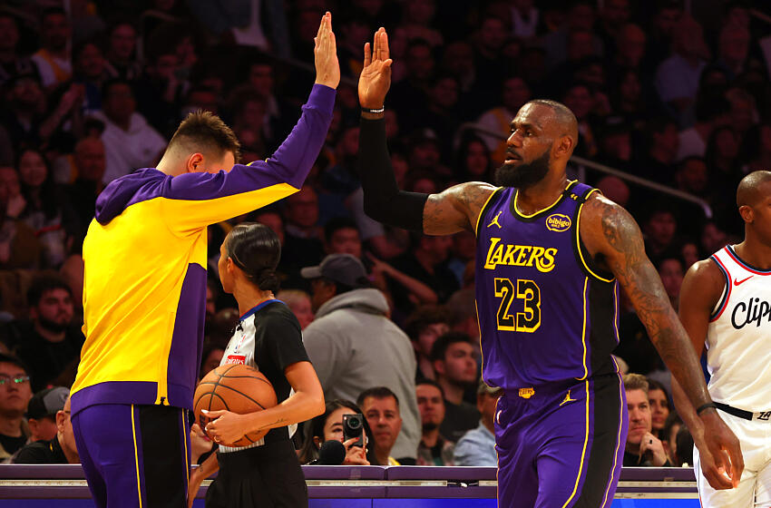 Los Ángeles Lakers podrían fichar a un pivot que acierta el 42% de triples