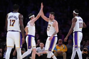 Los Ángeles Lakers podrían robarle otro jugador importante a Dallas Mavericks