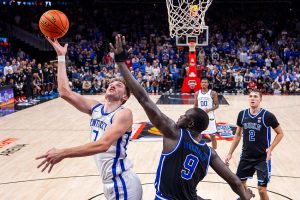 Rumores NBA: Oklahoma City Thunder podría sumar a un pivot de 2.18 m de estatura