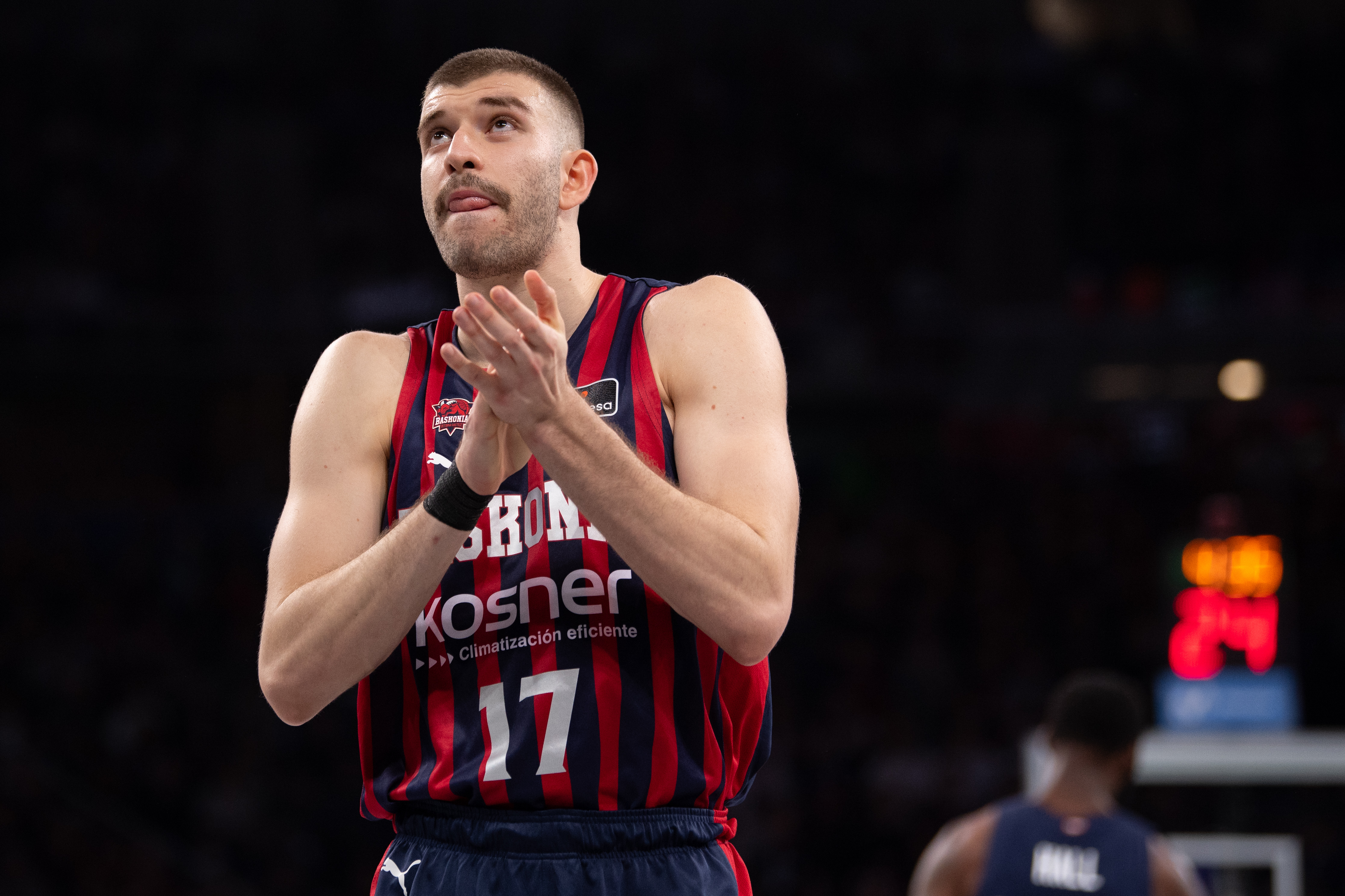 ¿Bombazo en Euroliga? Olympiacos sigue a este jugador de Baskonia