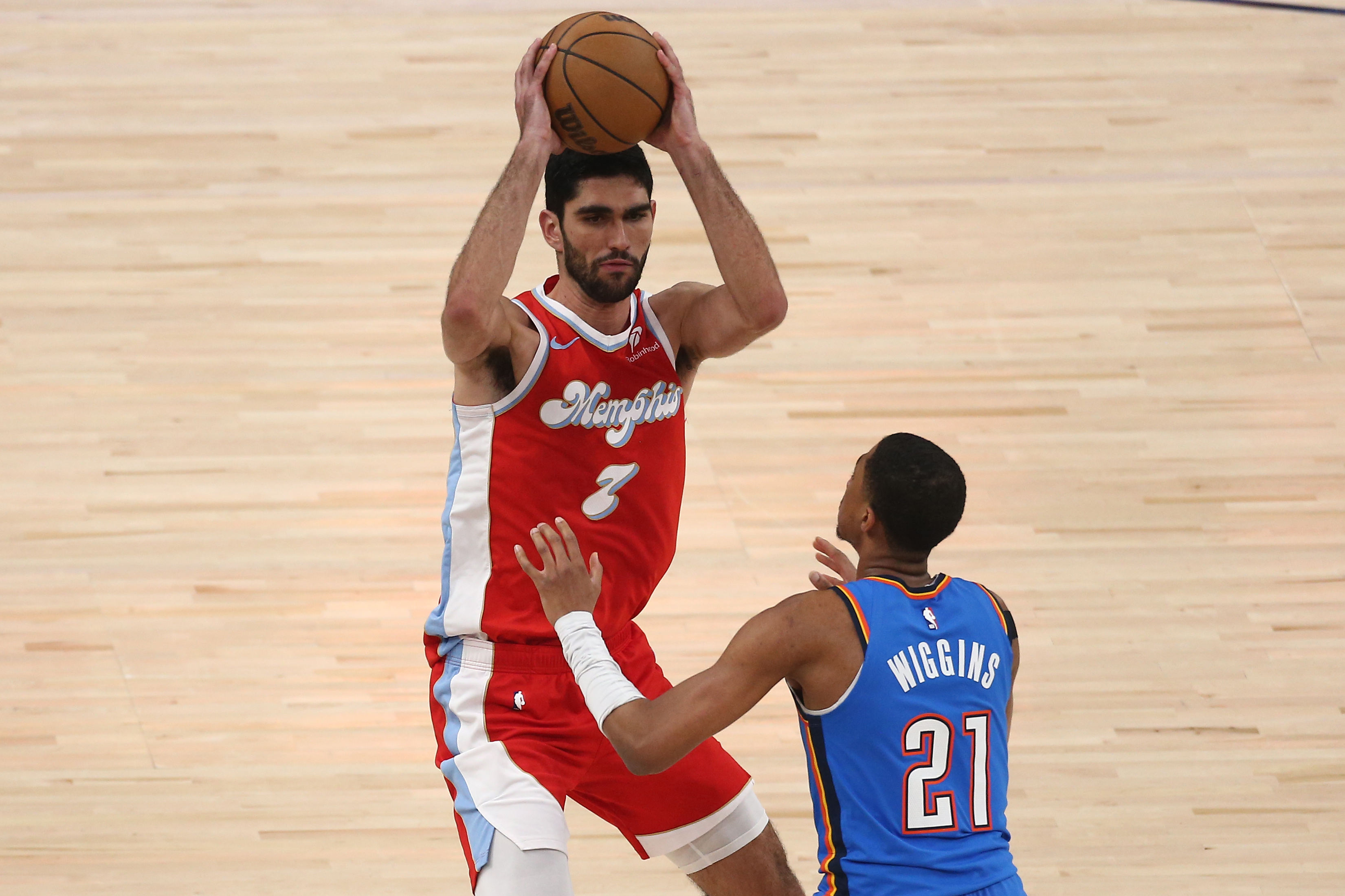 ¿Qué va a pasar con el futuro de Santi Aldama en la NBA?