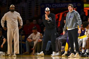 ¡Atención Lakers! Un equipo podría romper el big three de LeBron, Doncic y Reaves