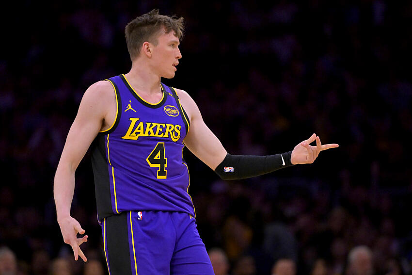 Los Lakers podrían enviar a Dalton Knecht a un equipo que clasificó a los Playoffs