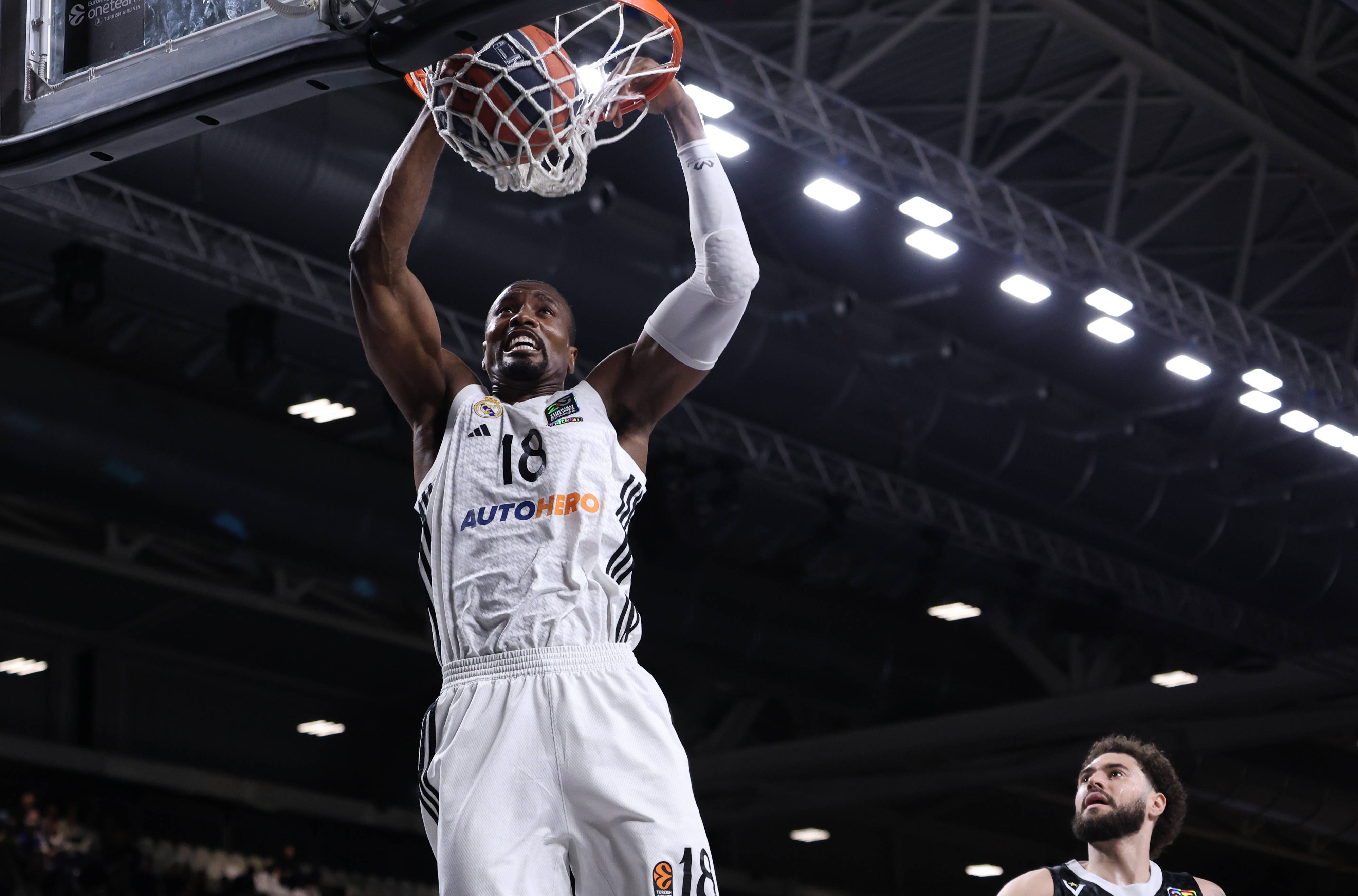 Silencio, dudas y bajo rendimiento: el extraño caso de Serge Ibaka