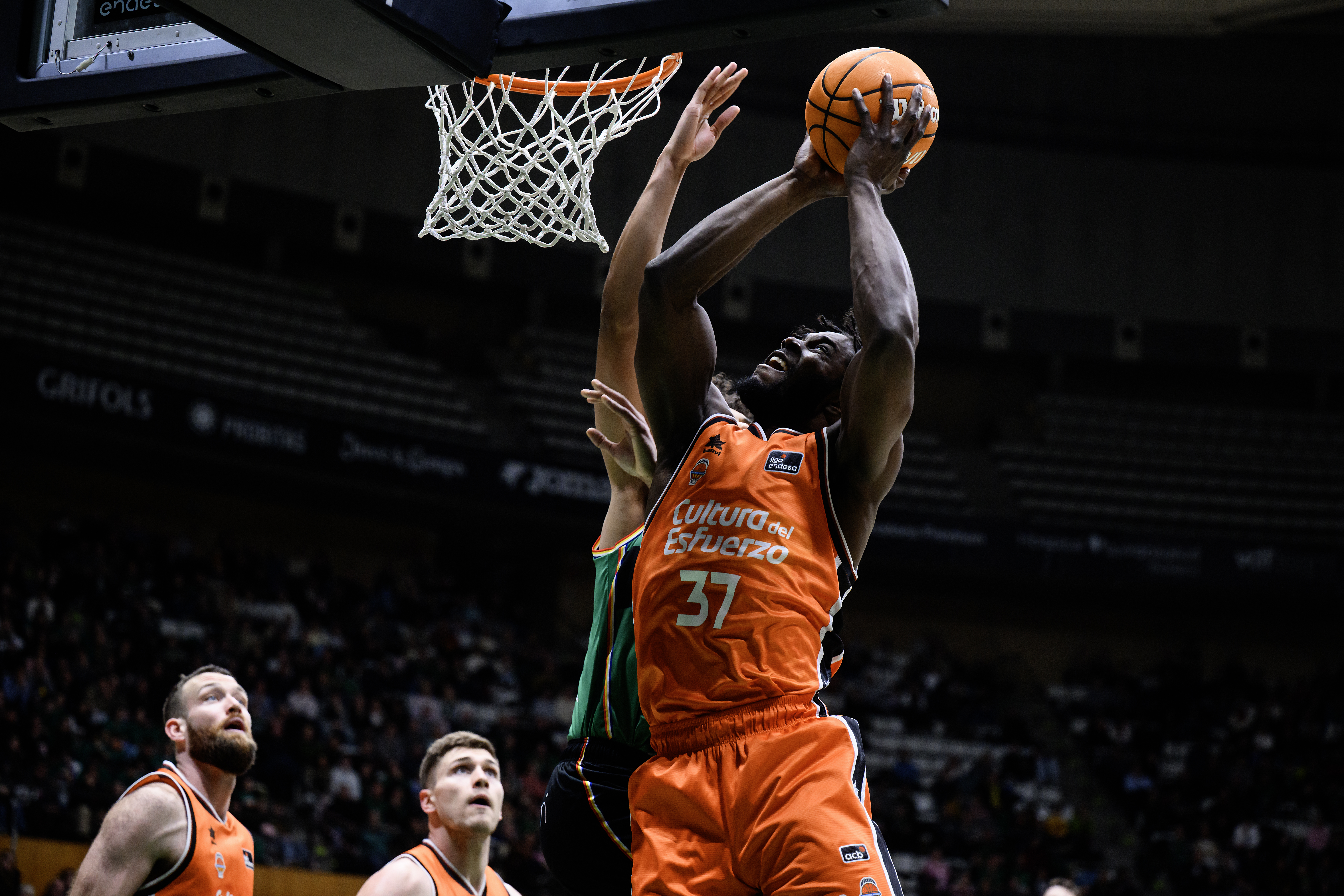 En Serbia dan por hecho el fichaje de este jugador de Valencia Basket