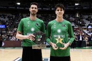 Ian Platteeuw abandona la Penya y llega al hogar NCAA de Stephen Curry