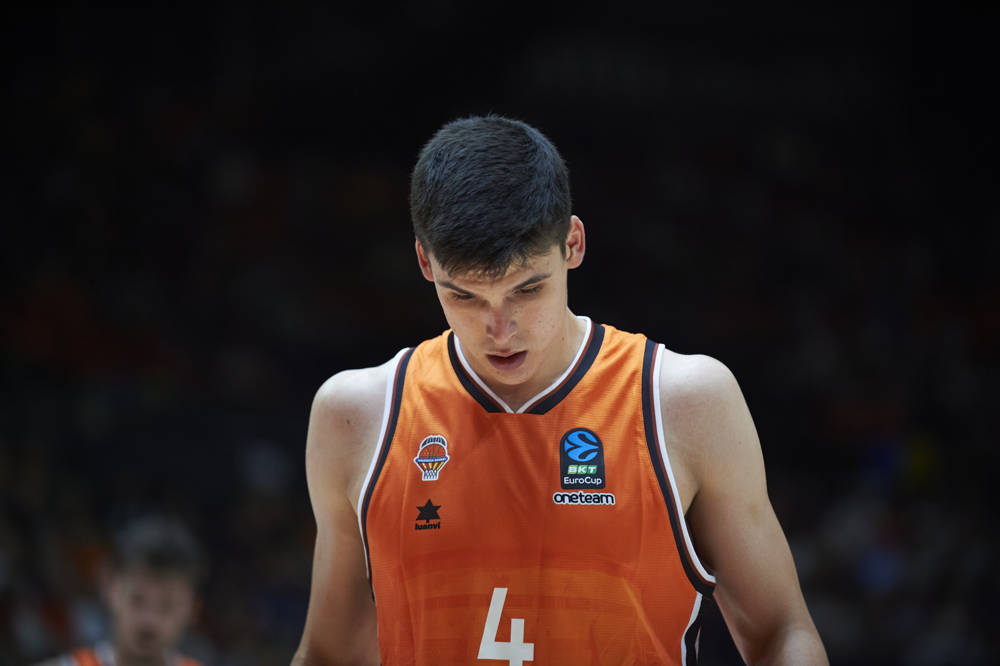 Y cuando nadie lo esperaba… el Real Madrid vuelve a por un antiguo objetivo de fichaje y estrella en Valencia Basket