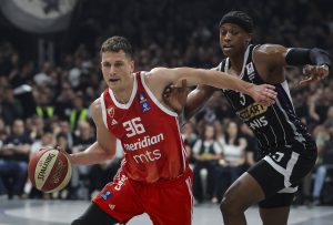 Ex de Unicaja, en la mira de Maccabi Tel Aviv y París como gran objetivo