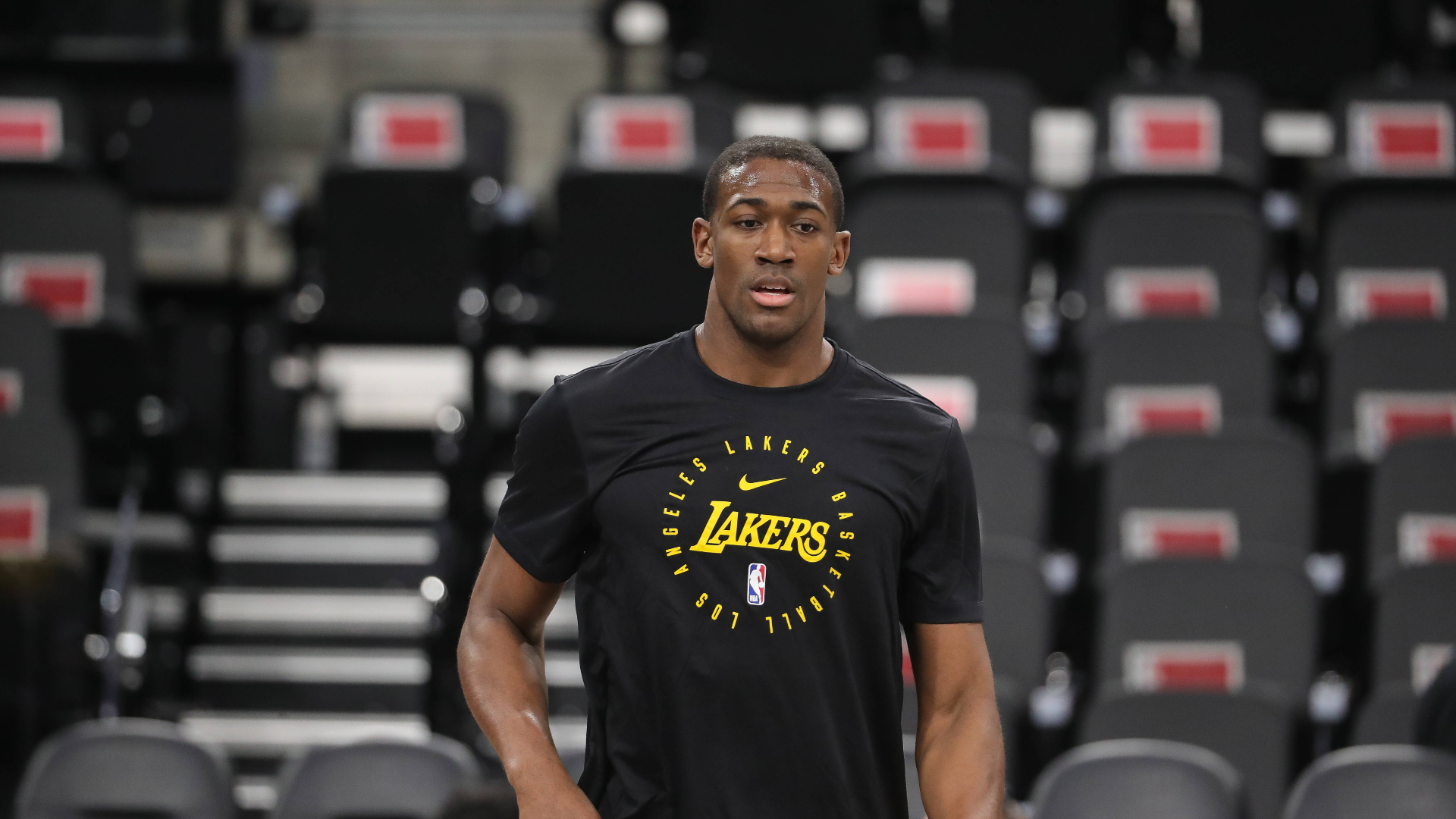 Los Knicks sorprenden: dos ex Lakers en la pelea por un puesto… ¿Quién se queda fuera?