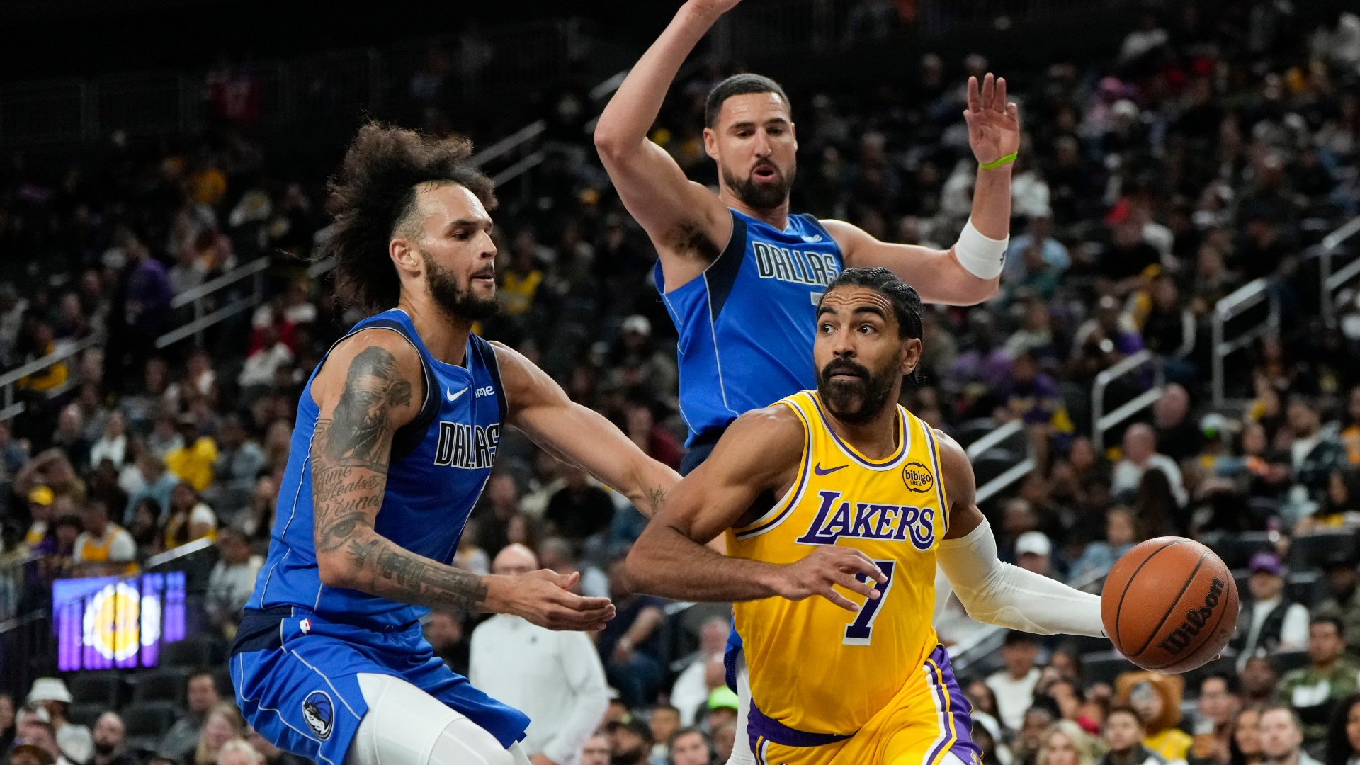 ¡Sacrilegio! La noche que Gabe Vincent destrozó a Cooper Flagg y enloqueció a la NBA