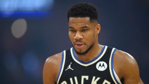 Nueva preocupación en torno a Giannis Antetokounmpo