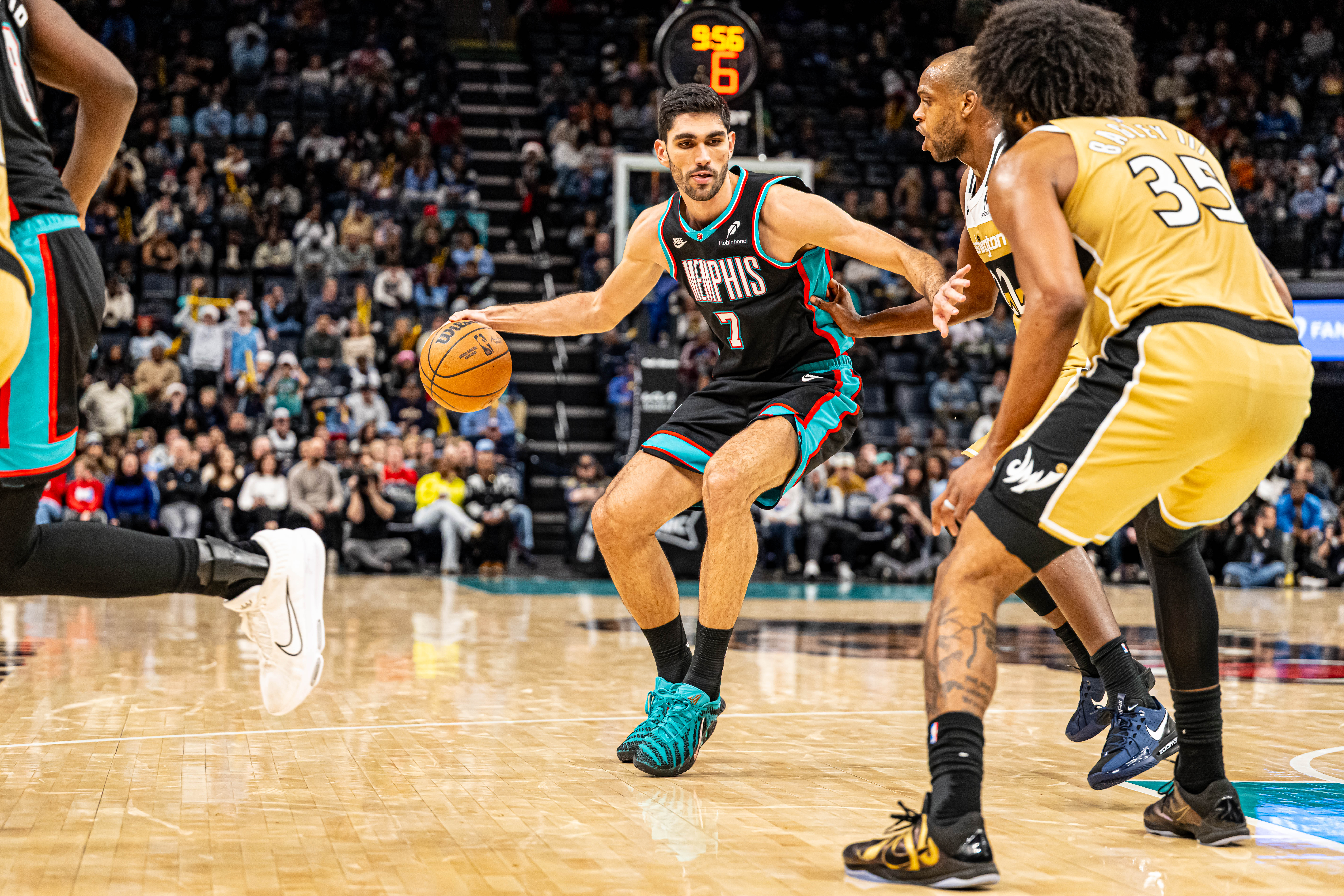 Santi Aldama asume el mando: “Quiero ser la voz en medio del caos”