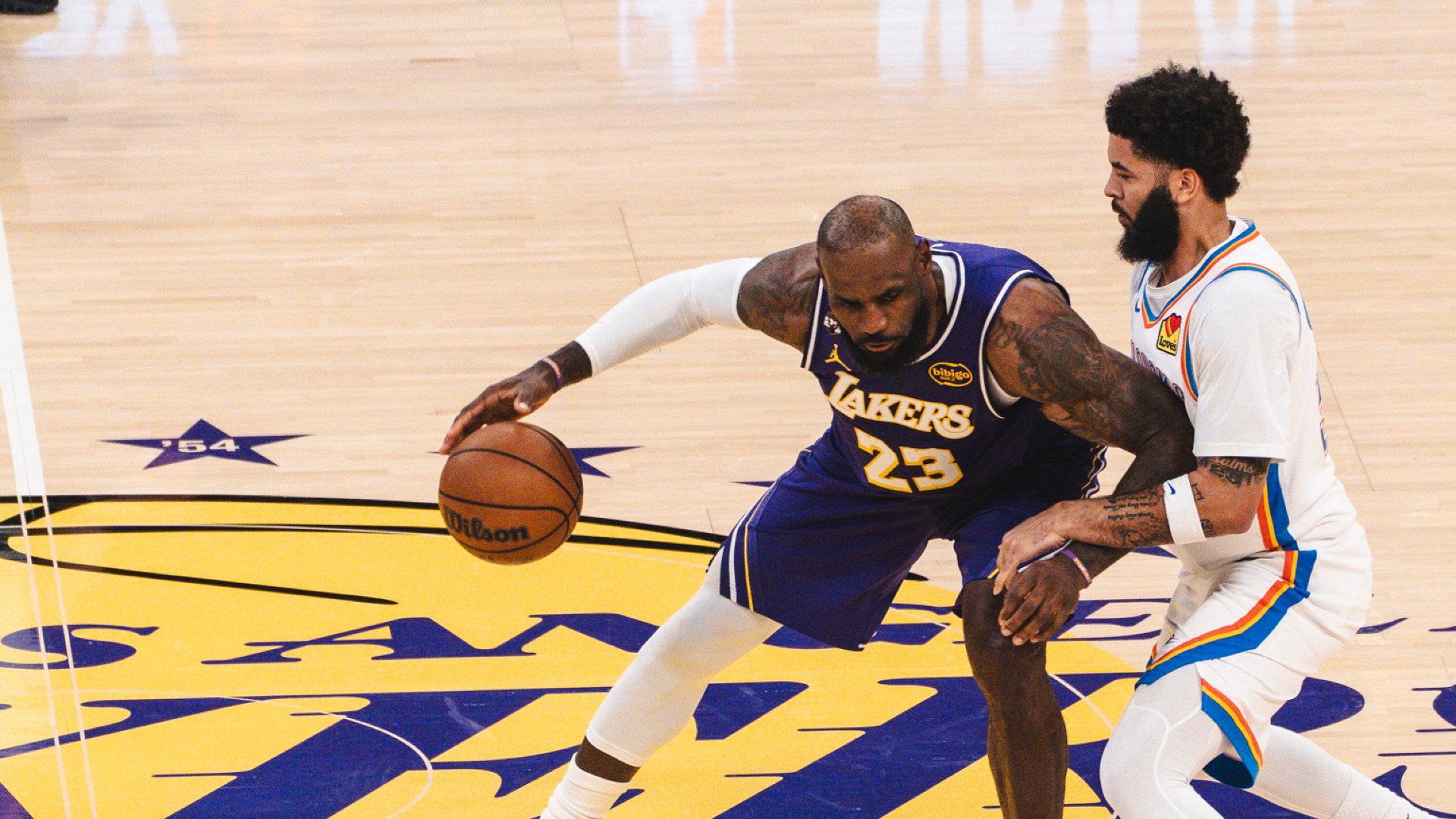 Los Lakers sufren derrota increíble en el clutch time ante el Thunder