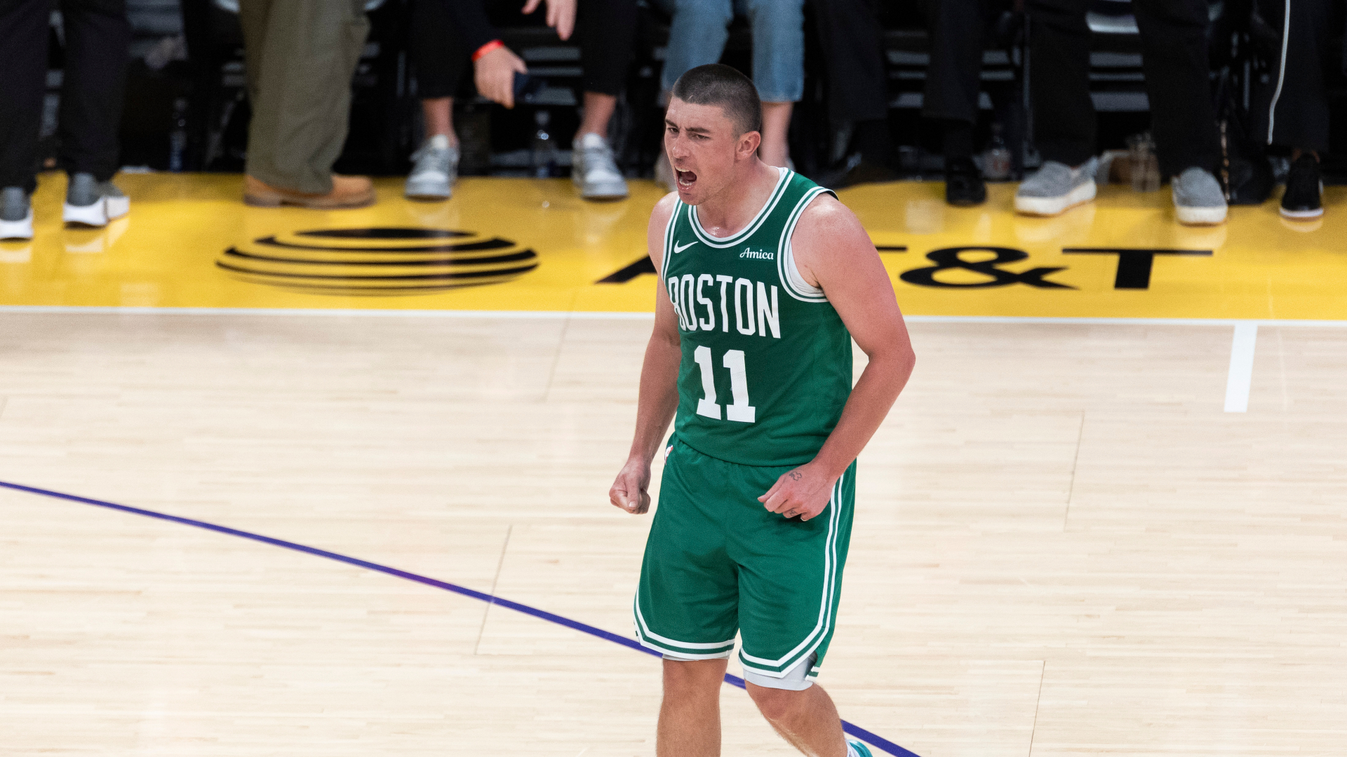 Los Celtics dan una nueva lección a los Lakers