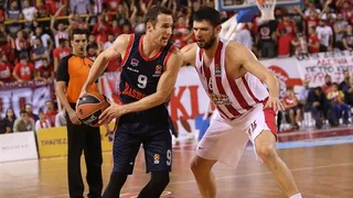 El Baskonia no acaba de arrancar y sucumbe ante el Olympiakos (75 – 64)