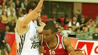 Un niño hechizado por el mago de Memphis