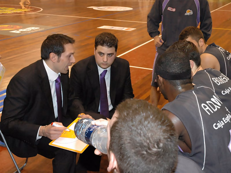 Natxo Lezkano, una temporada más al frente de Palencia Baloncesto