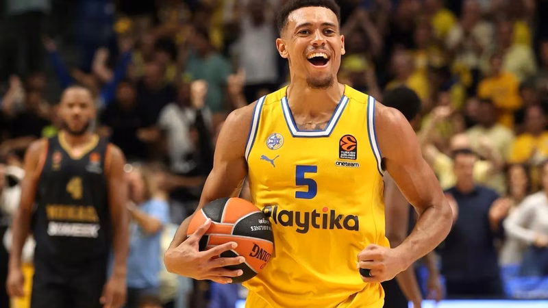 Maccabi se asegura el futuro más inmediato.