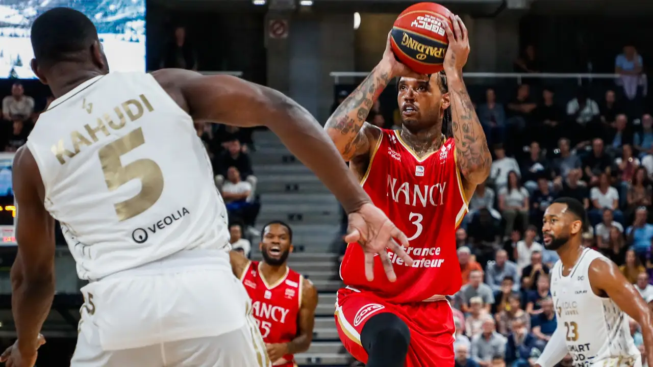 Asvel quiere llevarse a un alero con más de 500 partidos NBA